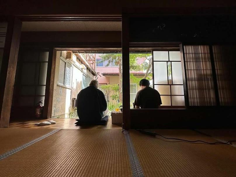 北アルプス麓のゲストハウス林屋 Омати Экстерьер фото